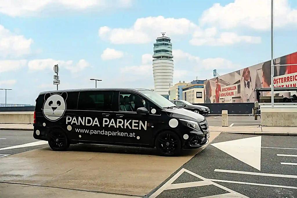 Unser freundliches Personal sorgt für ein reibungsloses Parkerlebnis bei Panda Parken.